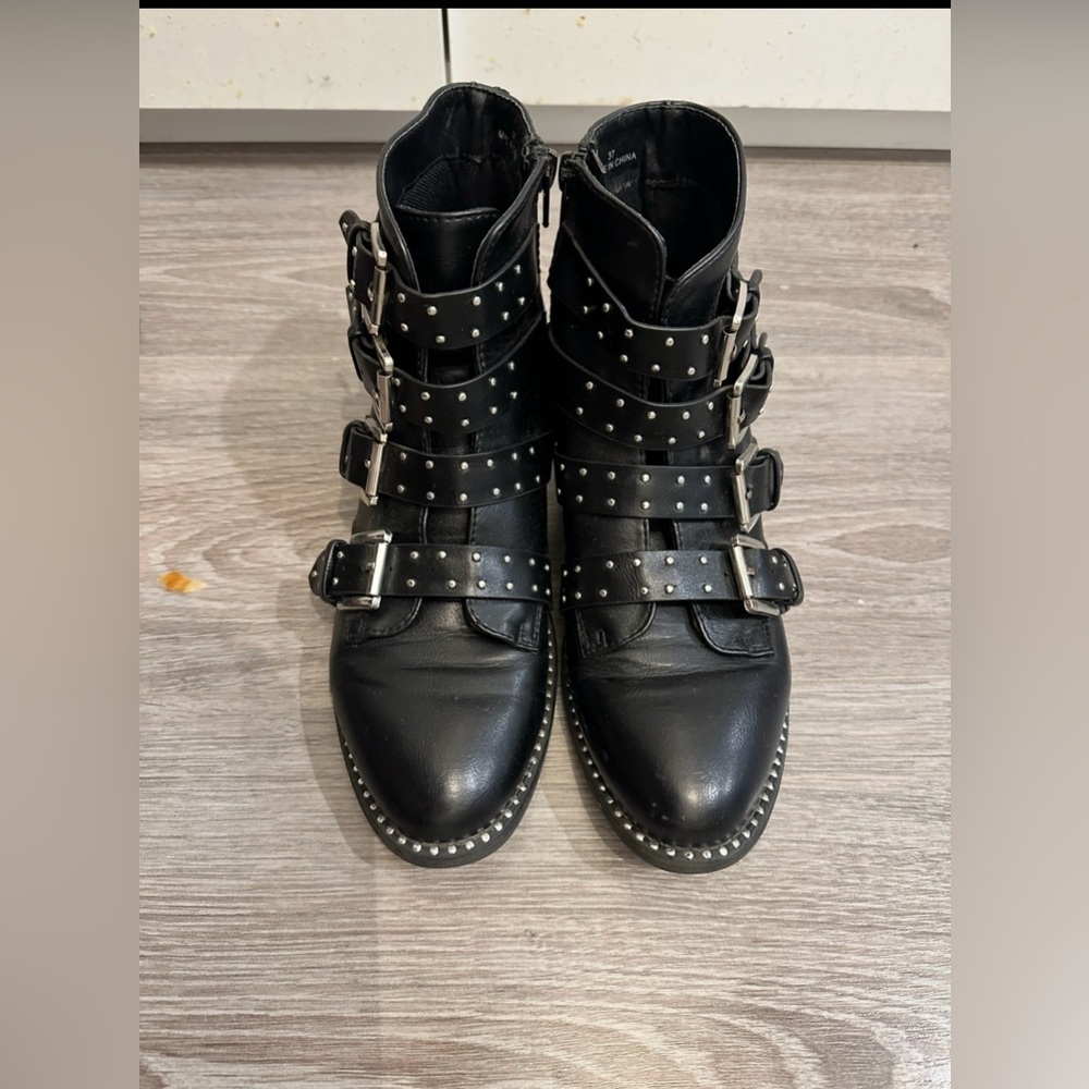 Steve Madden Black Combat Moto Boots with Buckle Straps